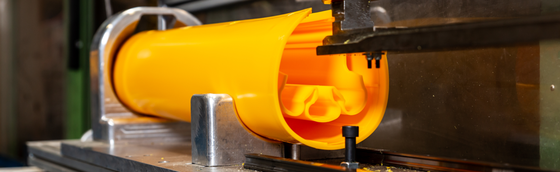 Didak_custom moulding_oranje buis